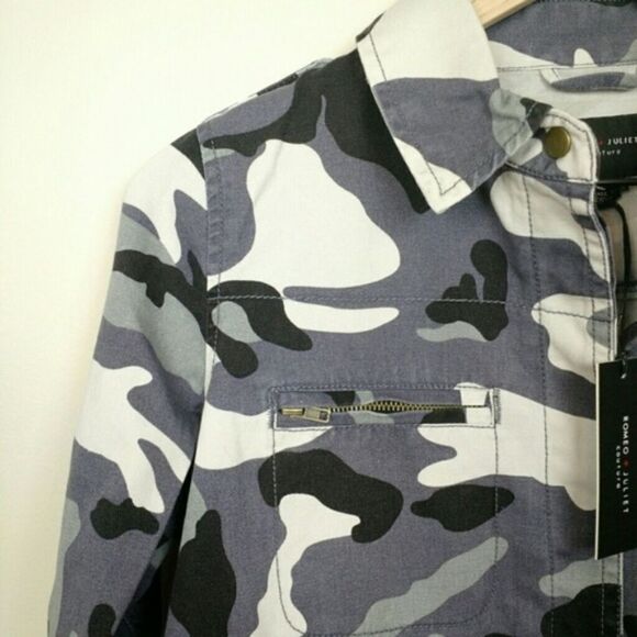 Romeo and Juliet Grey Camo Print Military Jacket Shacket SZ Medium - Picture 3 of 7